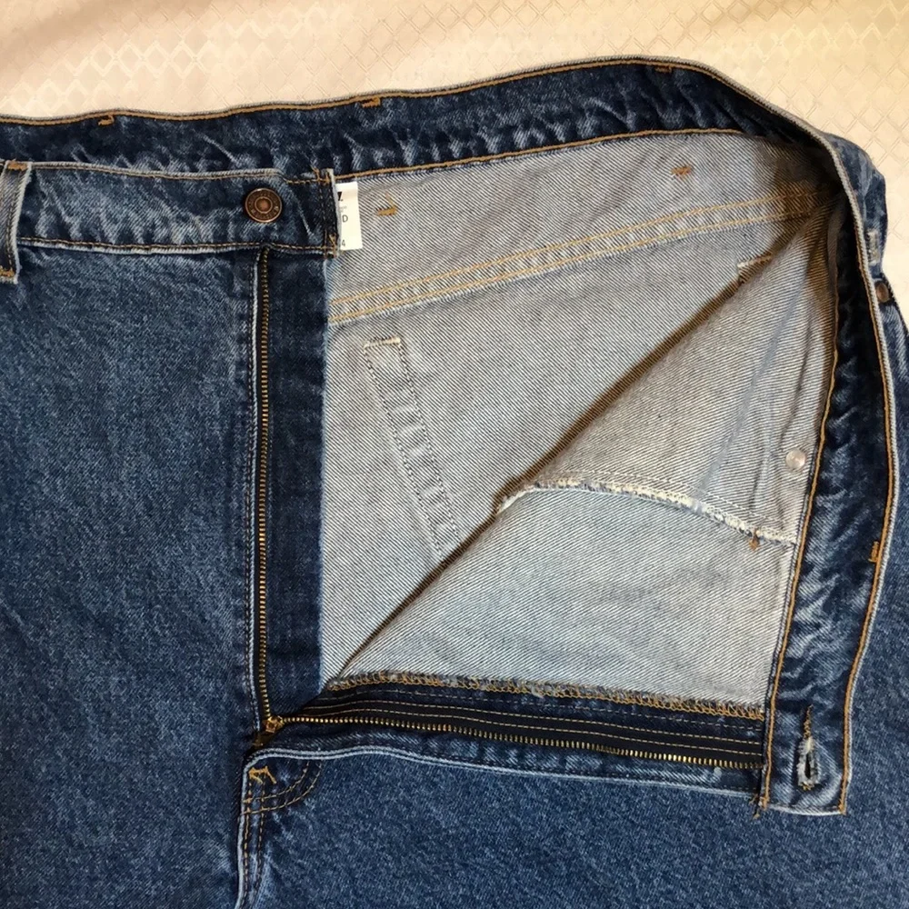 Vintage Levi’s 540 Relaxed Brown Tab Size W46 L34